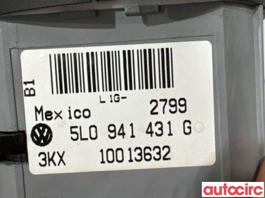 Bryter lys til Škoda Yeti 2009-2013 (Fase 1)  (SKODA|5L0941431G|10013632)