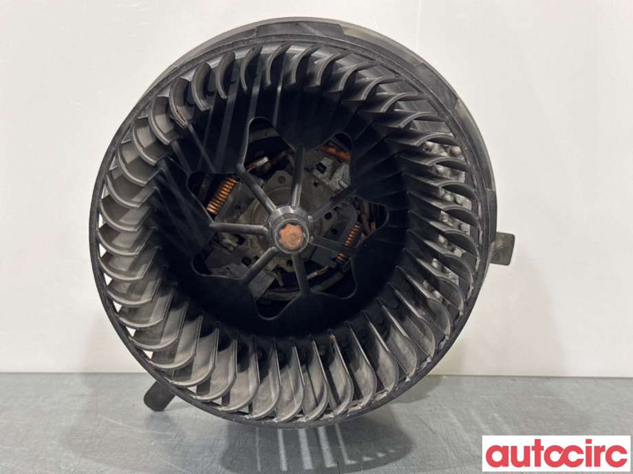 Varmeapparat motor til Škoda Yeti, 2009-2013 (Fase 1)  (SKODA|3C1820015M)