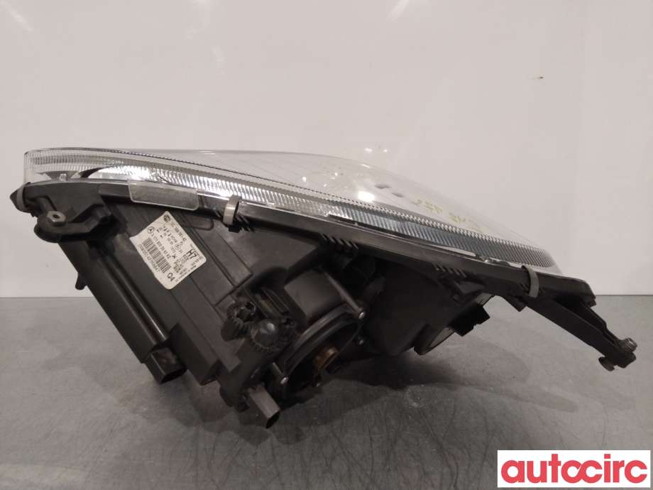 Frontlykt høyre halogen til Mercedes SLK 2005-2011 (R171) (R171) (MERCEDES|A1718202061)