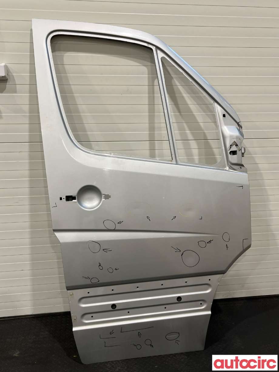 Dør høyre 2dørs til VW Crafter, 2011-2016 (Type I, Fase 2)  (VOLKSWAGEN|2E0831052)