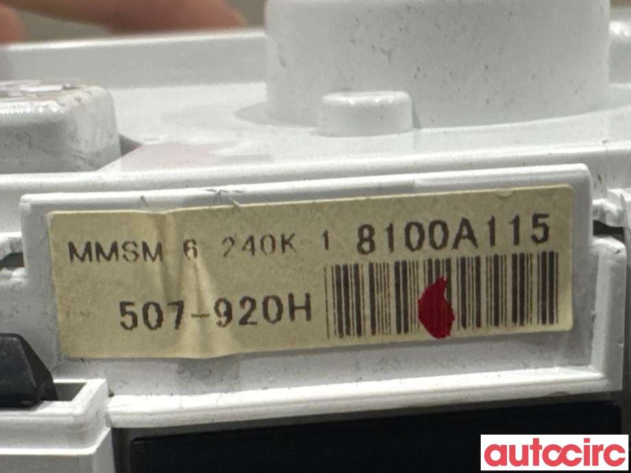Instrumentpanel til Mitsubishi Outlander 2007-2010 (Type II, Fase 1) (MITSUBISHI|8100A115|)