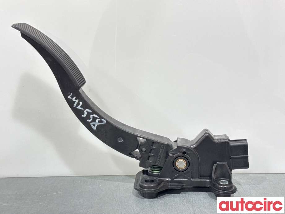 Pedal gass til Mitsubishi Outlander 2007-2010 (Type II, Fase 1)  (MITSUBISHI|MN101544|)