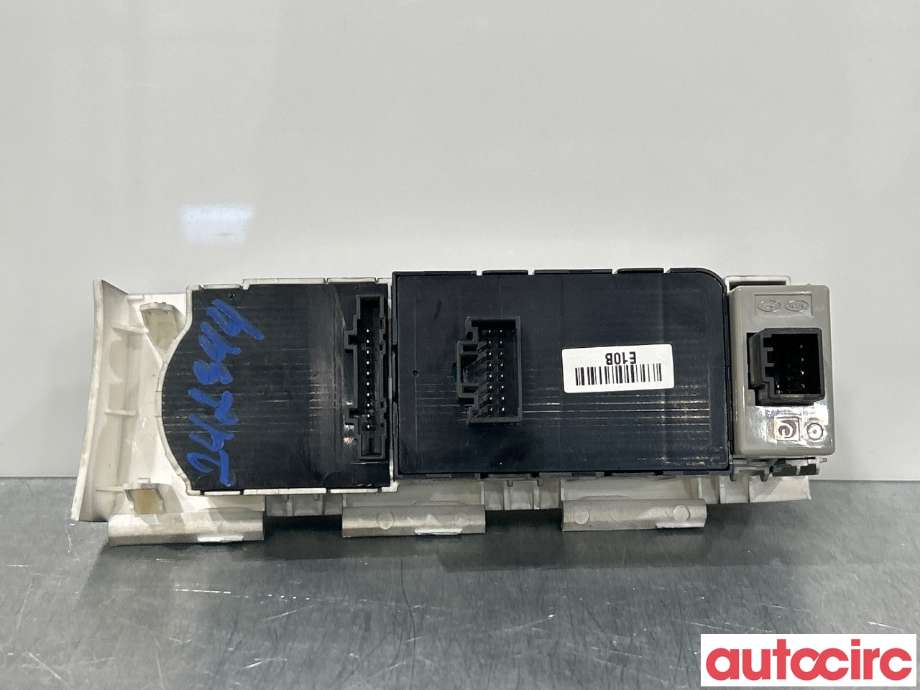Bryter diverse til Kia Soul 2014-2019 (Type II)  (KIA|93600E4100BF6|)