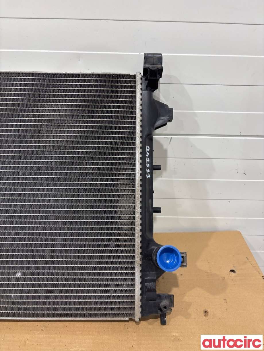 Radiator (automat gir) til Opel Vectra C 2005-2008 (Type II)  (OPEL|13156387|)