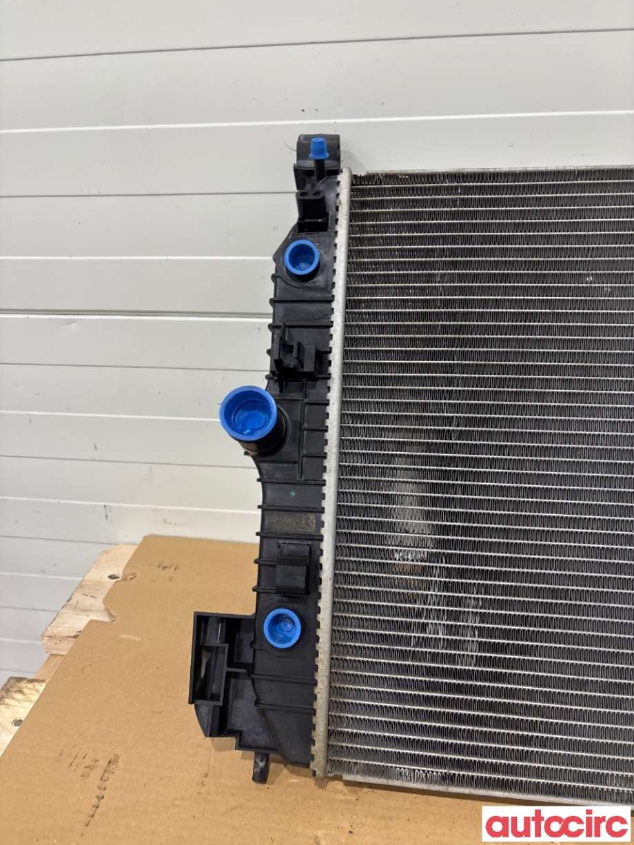 Radiator (automat gir) til Opel Vectra C 2005-2008 (Type II)  (OPEL|13156387|)