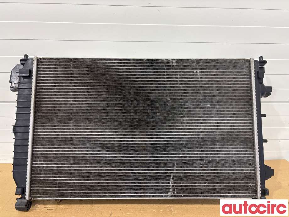 Radiator (automat gir) til Opel Vectra C 2005-2008 (Type II)  (OPEL|13156387|)