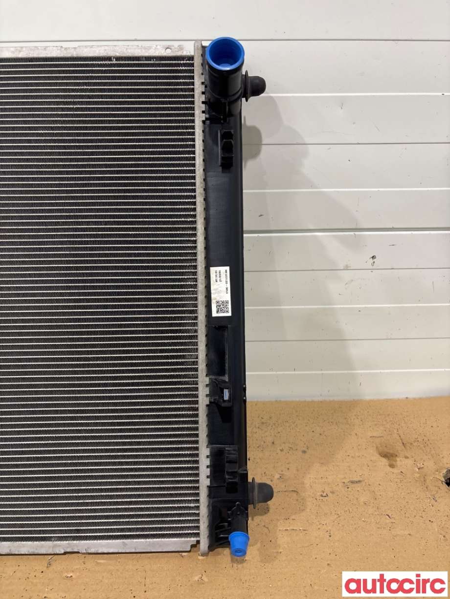 Radiator (manuell gir) til Toyota Yaris 2012-2014 (Type III, Fase 1)  (TOYOTA|164000N050|)