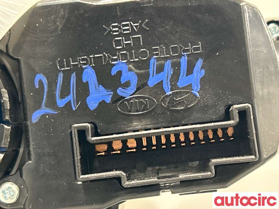 Bryter combi til Kia Soul 2014-2019 (Type II)  (KIA|934202V560|934103S631|93490A4310)