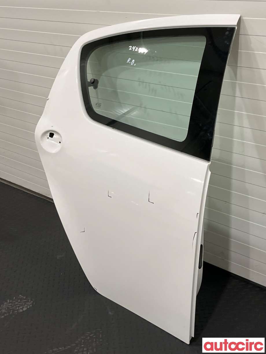 Dør høyre bak til Toyota Aygo 2005-2014 (Type I)  (TOYOTA|670030H010)