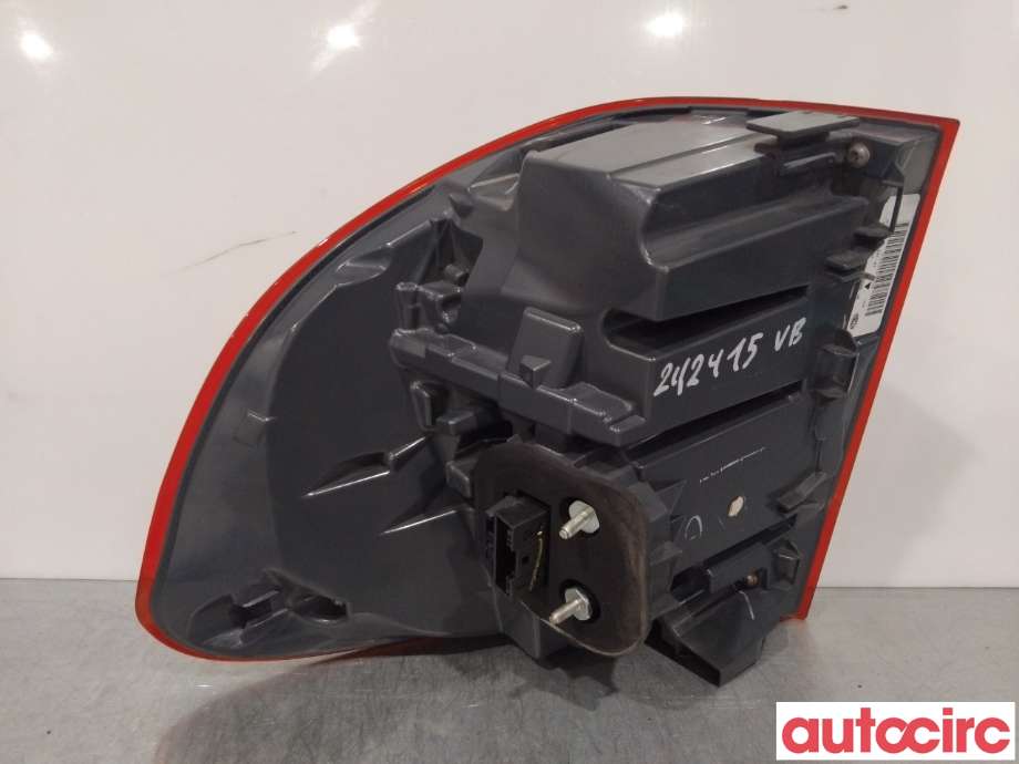 Baklykt venstre til BMW X5 2013-2018 (F15) (F15) (BMW|63217470885|10018610|7290099-09)