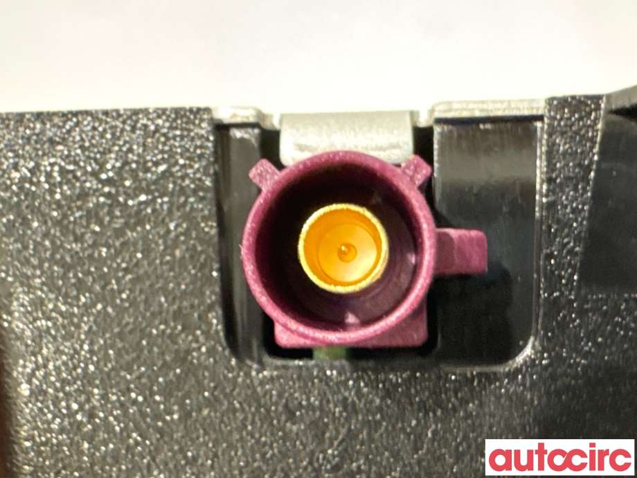 Antenne forsterker til BMW X5 2013-2018 (F15) (F15) (BMW|65209325735||BU923091104)
