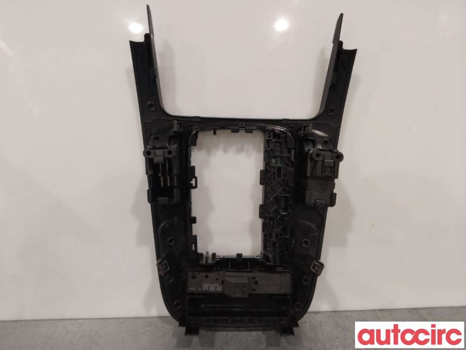 Diverse deler til Audi A5 2007-2016 (Type I) (AUDI|8K0864261|)