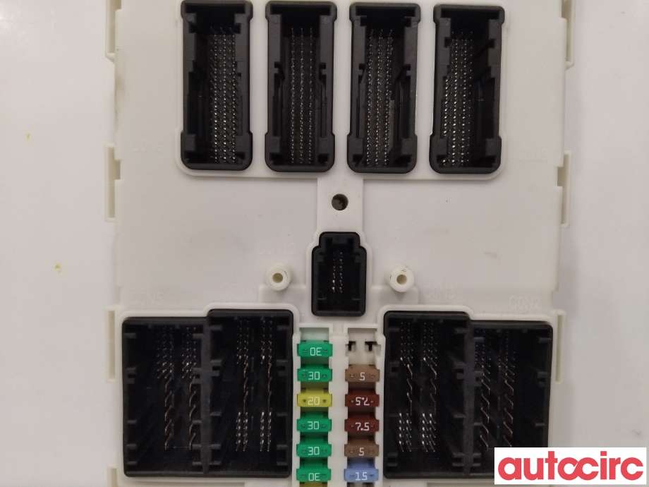 Sikringsboks til BMW X5 2013-2018 (F15) (F15) (BMW|61355B5D695|116RI-001097|61359344893)