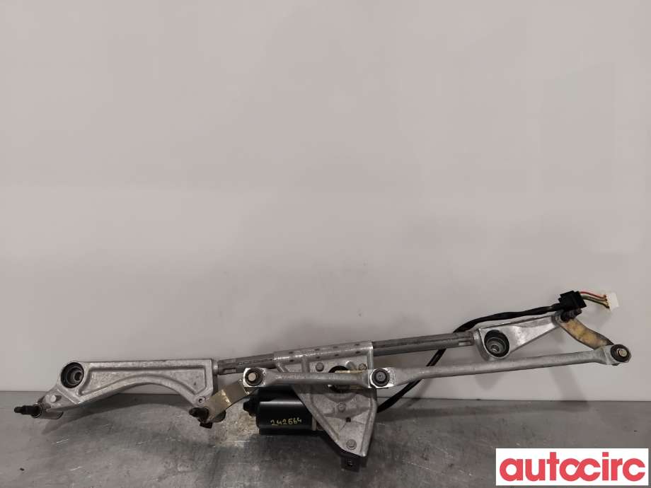 Viskermotor frontrute til Mercedes C-Klasse 2000-2004 (Fase 1) (W203) (W203) (MERCEDES|A2038200342|404518)