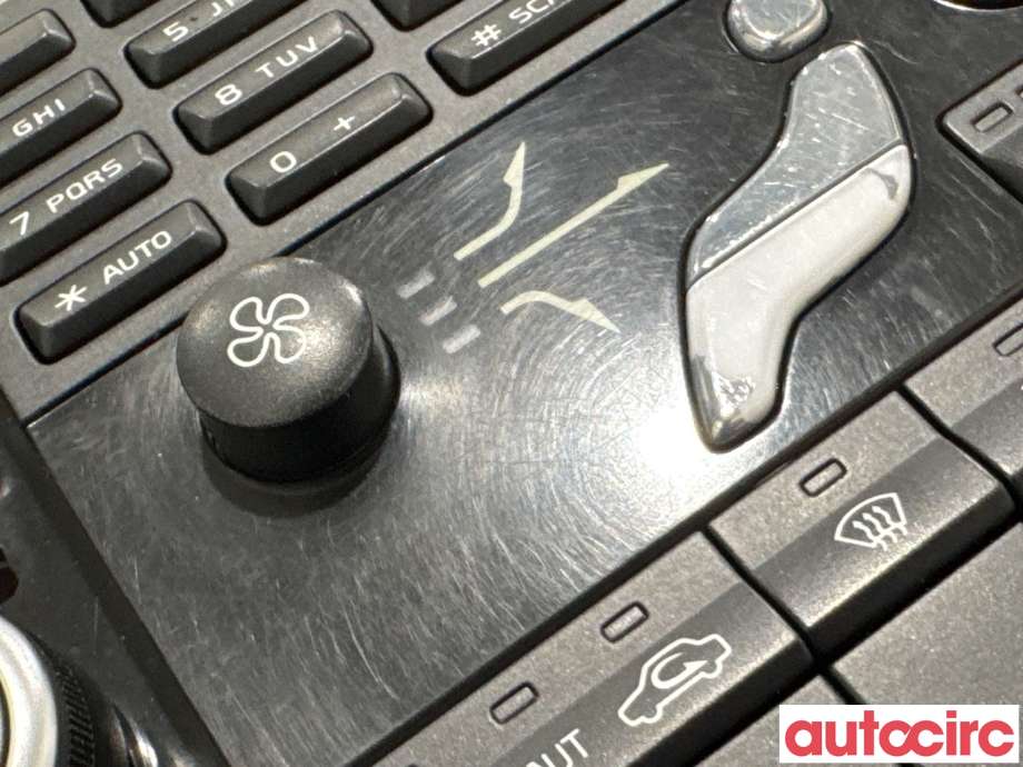 Varmeapparat betjening til Volvo V70 2007-2013 (Type III, Fase 1)  (VOLVO|30782904|)