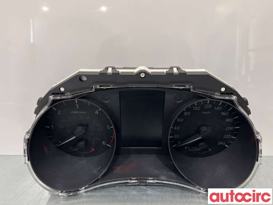 Instrumentpanel til Nissan Qashqai, 2014-2021 (Type II)  (NISSAN|248104EL6A)