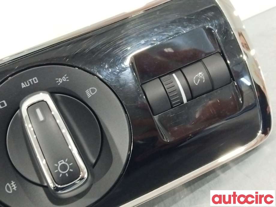 Bryter lys til Škoda Superb 2008-2015 (Type II) (SKODA|3T0941431B)