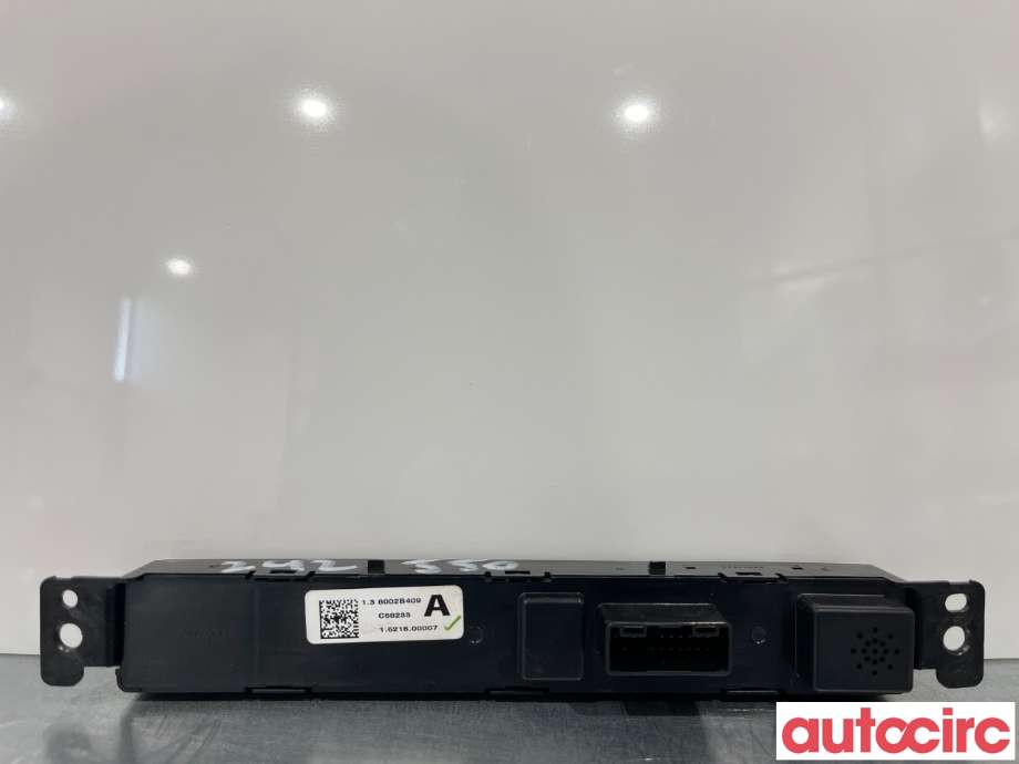 Bryter nødblink til Mitsubishi Outlander 2015-->> (Type III, Fase 2)  (MITSUBISHI|8002B409|)
