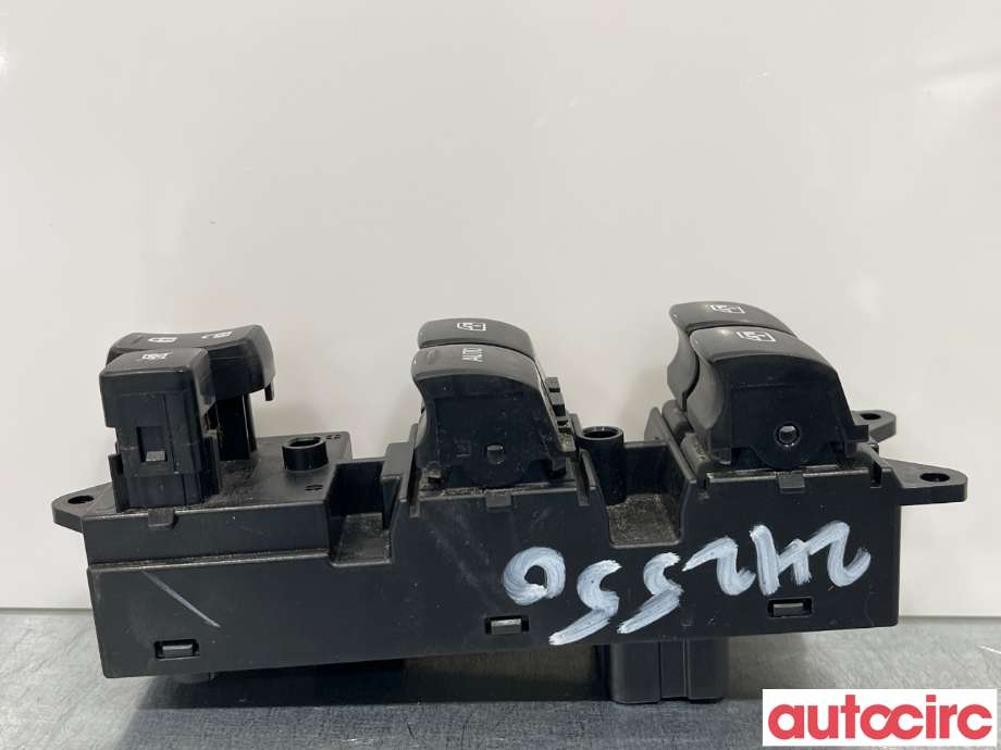 Bryter ruteheis til Mitsubishi Outlander, 2015-->> (Type III, Fase 2)  (MITSUBISHI|8608A347)