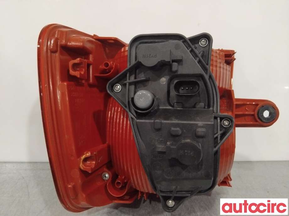 Baklykt venstre til VW Touran 2010-2015 (Type I, Fase 3)  (VOLKSWAGEN|1T0945095R)