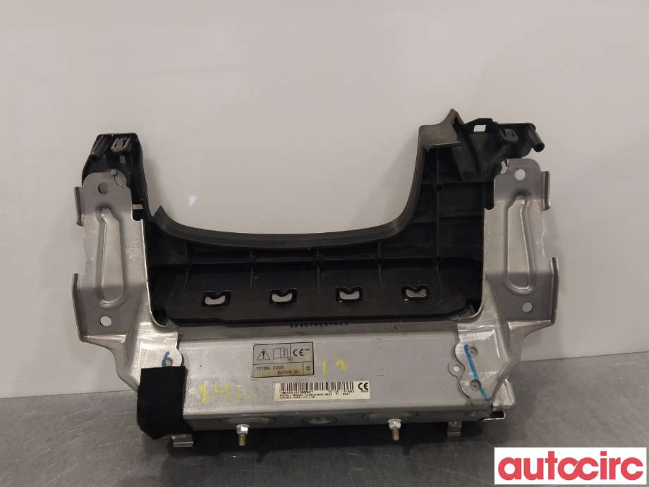 Airbag kne til Mitsubishi Outlander 2012-2015 (Type III, Fase 1)  (MITSUBISHI|7030A316XA|7030A-31652|)