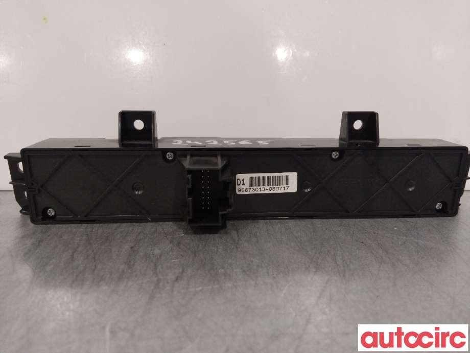 Bryter nødblink til Opel Antara 2007-2013  (OPEL|96673013)