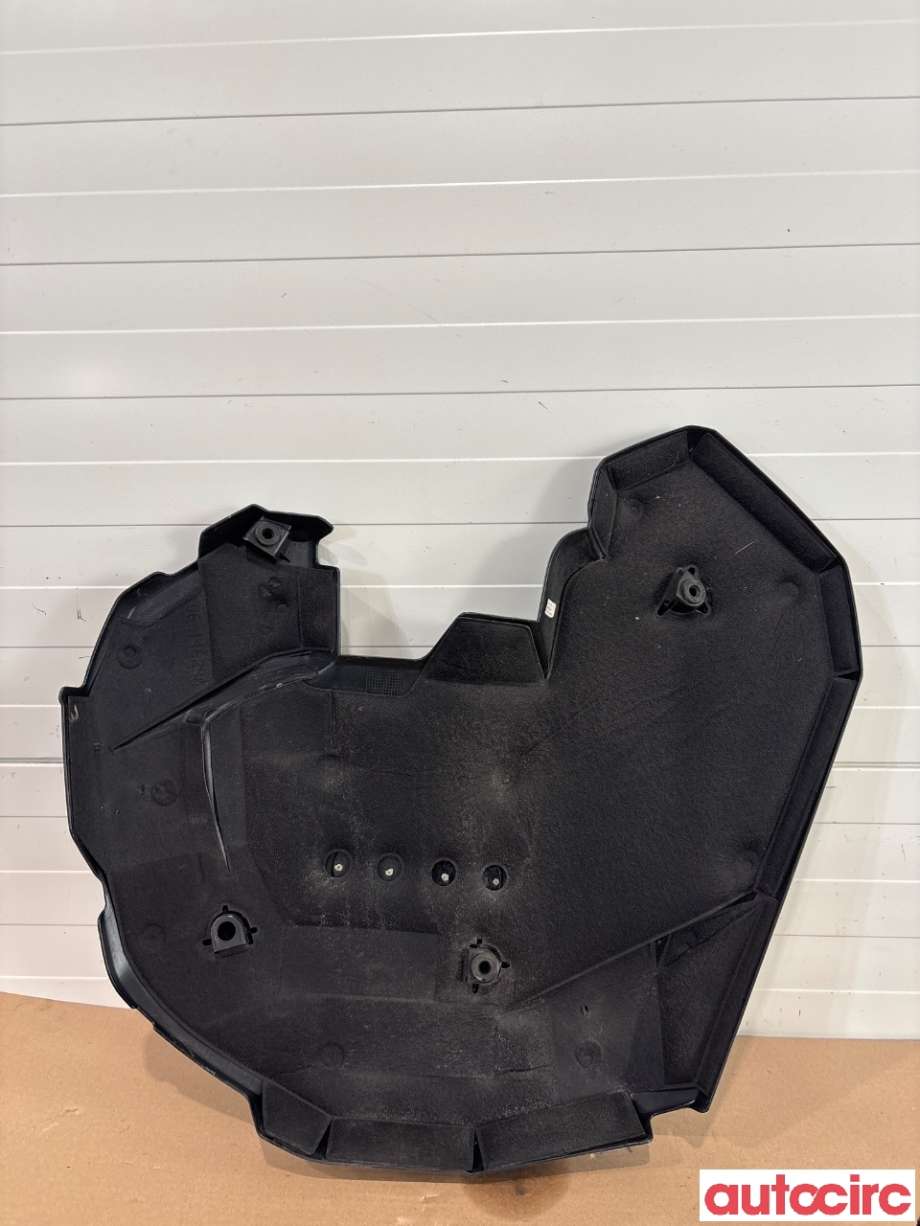 Motordeksel over motor til Audi A4 2015-2019 (Type V, Fase 1) (B9) (B9) (AUDI|04E103925E|)