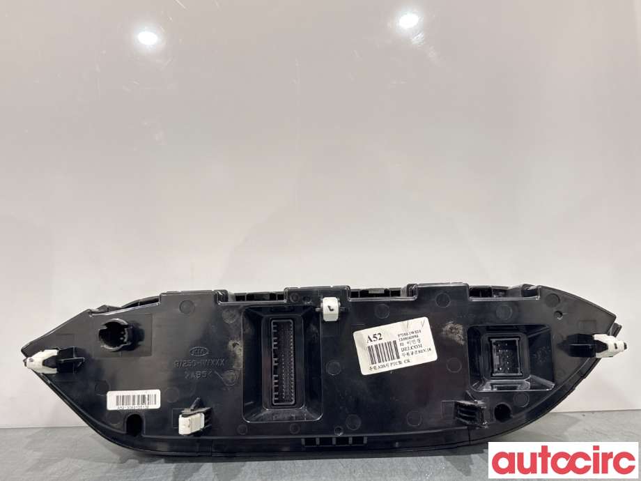 Varmeapparat betjening til Kia Rio 2011-2017 Type III  (KIA|972501W520|1309040956|97250-1W520)