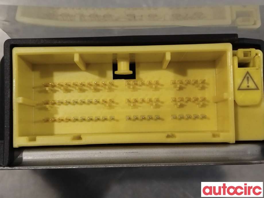 Airbag elektronikk til Mitsubishi Outlander 2012-2015 (Type III, Fase 1) (MITSUBISHI|8635A305)