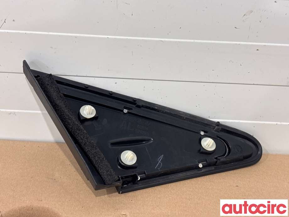 Diverse deler til Toyota Avensis 2009-2015 (Type III, Fase 1)  (TOYOTA|6011805021|)