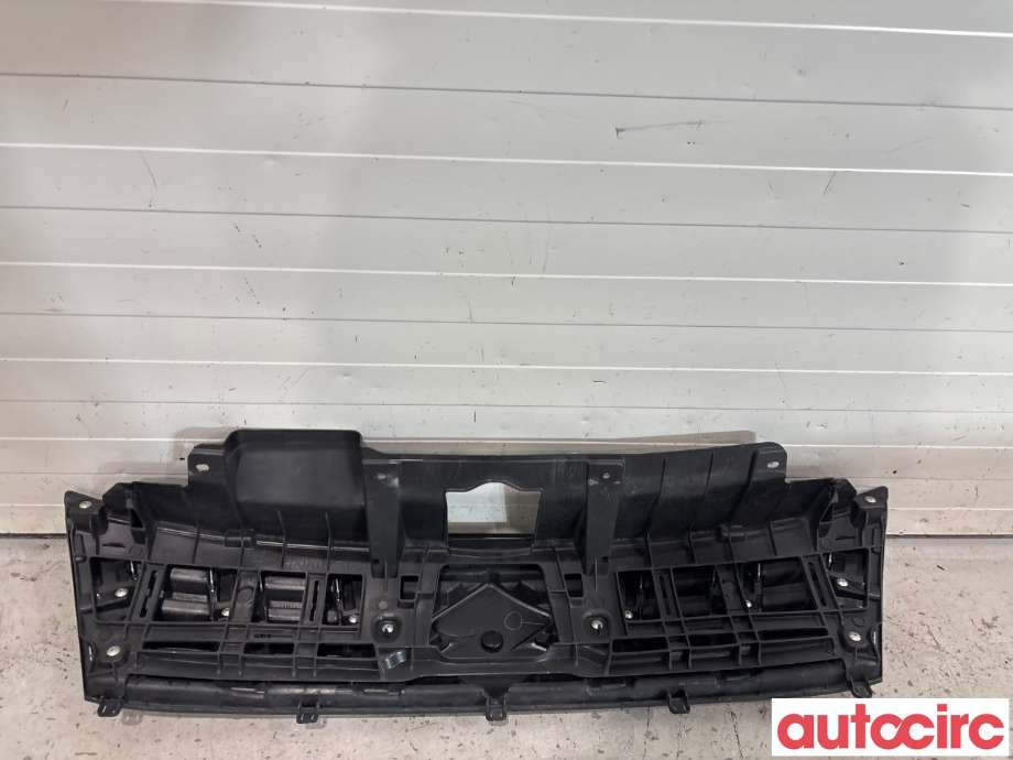 Grill til Suzuki Vitara 2015-->> (Type IV)  (SUZUKI|72110-86R00|)