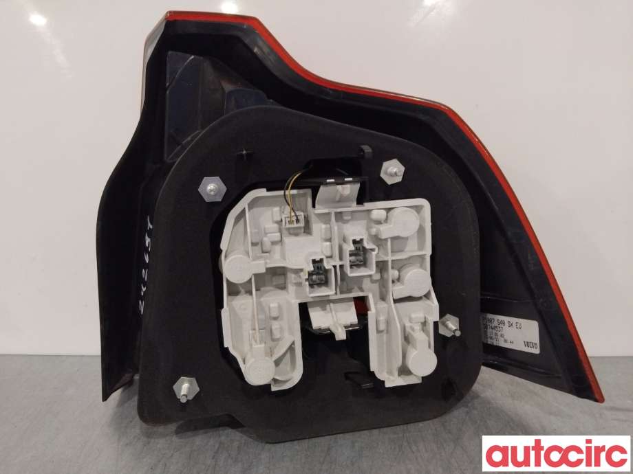 Baklykt høyre til Volvo S40 2008-2012 (Type II, Fase 2)  (VOLVO|30763496|P1007S40SX-EU|30744537)