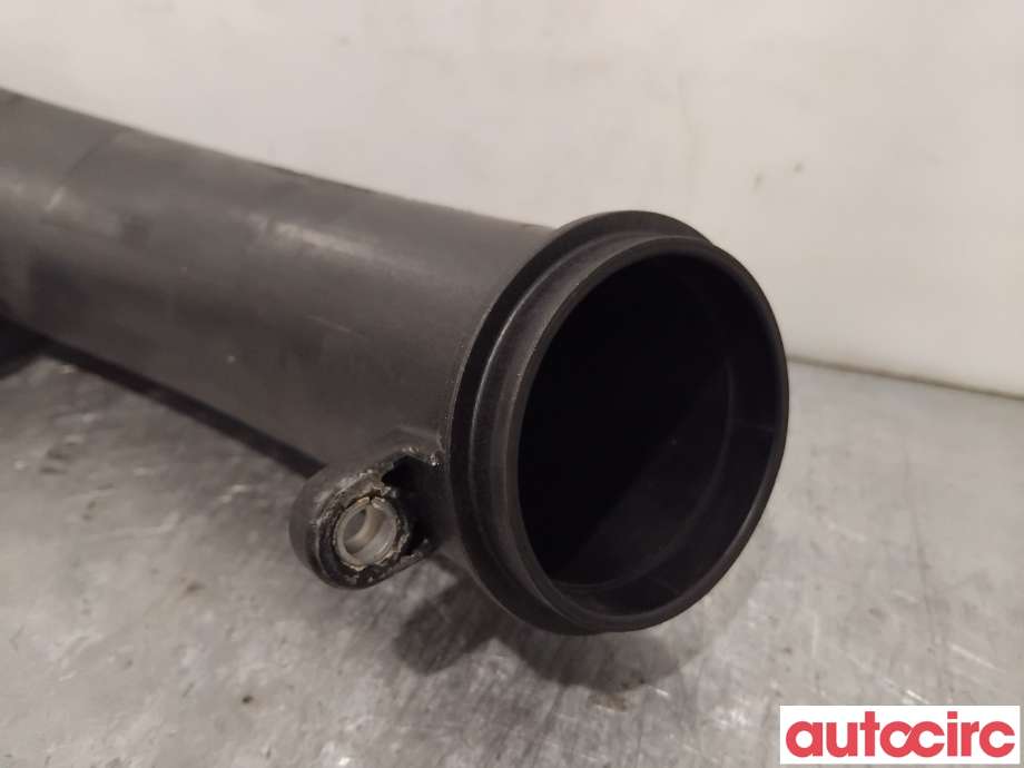 Turbo rør til Mercedes C-Klasse 2007-2011 (Fase 1) (W204) (W204) (MERCEDES|A6460980207|)