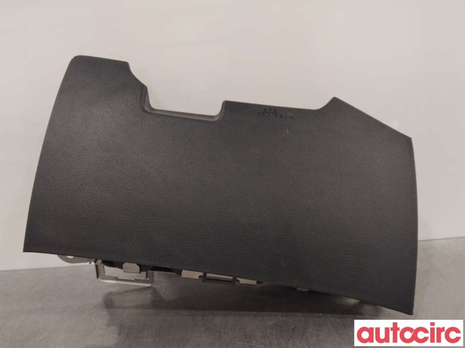 Airbag kne til Toyota Avensis, 2015-2019 (Type III, Fase 2)  (TOYOTA|7390005032C1)
