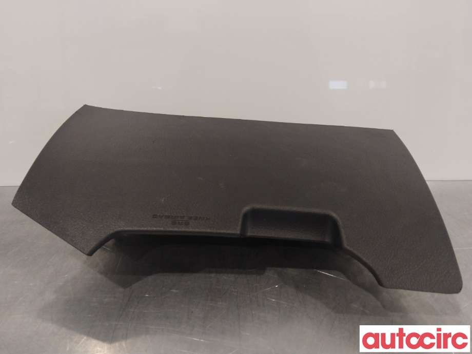 Airbag kne til Toyota Avensis 2015-2019 (Type III, Fase 2)  (TOYOTA|7390005032C1|)
