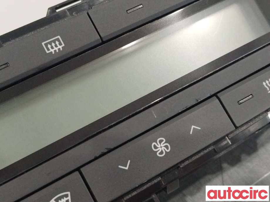 Varmeapparat betjening til Toyota Avensis 2015-2019 (Type III, Fase 2)  (TOYOTA|5590005610)