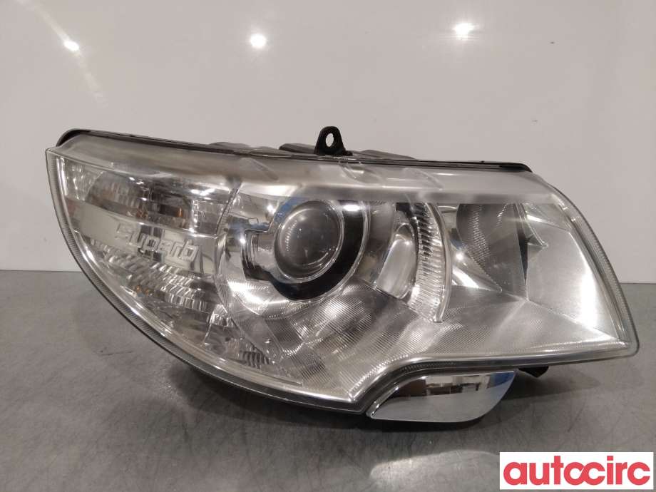 Frontlykt høyre xenon til Škoda Superb, 2008-2015 (Type II)  (SKODA|3T1941018E)