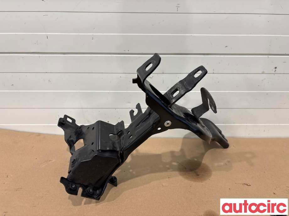 Frontplate øvre til BMW 5-Serie 2017-->> (G30/G31) (G30/G31) (BMW|51647383858|7383858)