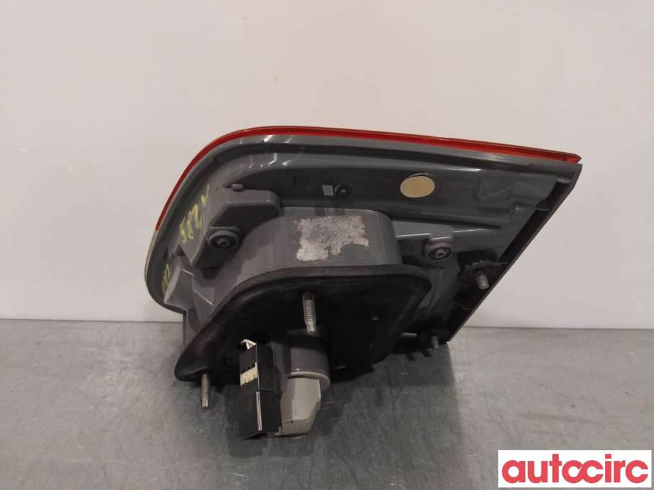 Baklykt venstre indre til Toyota Avensis 2009-2015 (Type III, Fase 1)  (TOYOTA|8159005140)