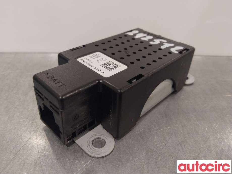 Antenne forsterker til VW Tiguan 2011-2016 (Type I, Fase 2)  (VOLKSWAGEN|5N0035570A)