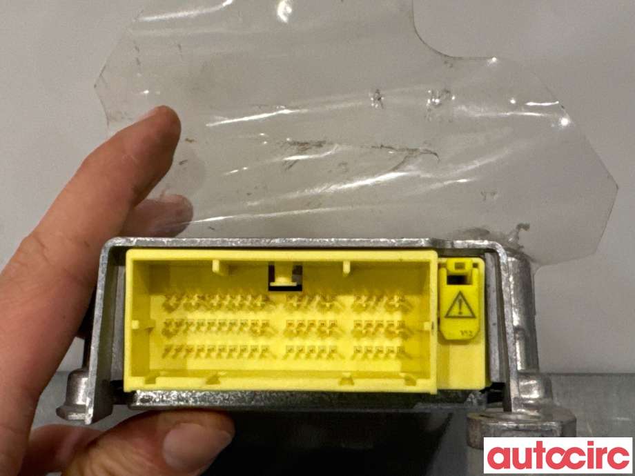Airbag elektronikk til Toyota Auris 2013-2015 (Type II, Fase 1)  (TOYOTA|8917002B90|226370-101|89170-02B90)