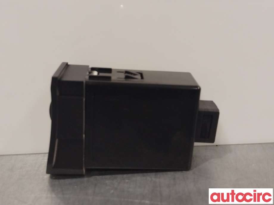 Bryter diverse til Kia Rio 2011-2017 Type III  (KIA|937121W200CA|)