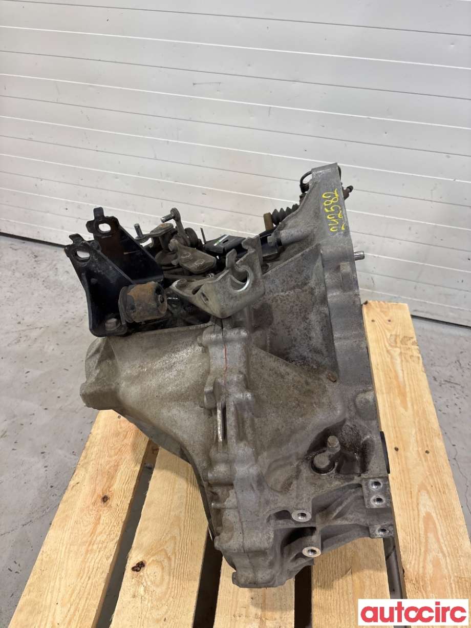 Girkasse manuell 6-trinn til Toyota Avensis 2009-2015 (Type III, Fase 1)  (TOYOTA|3030020A20|EA65|)