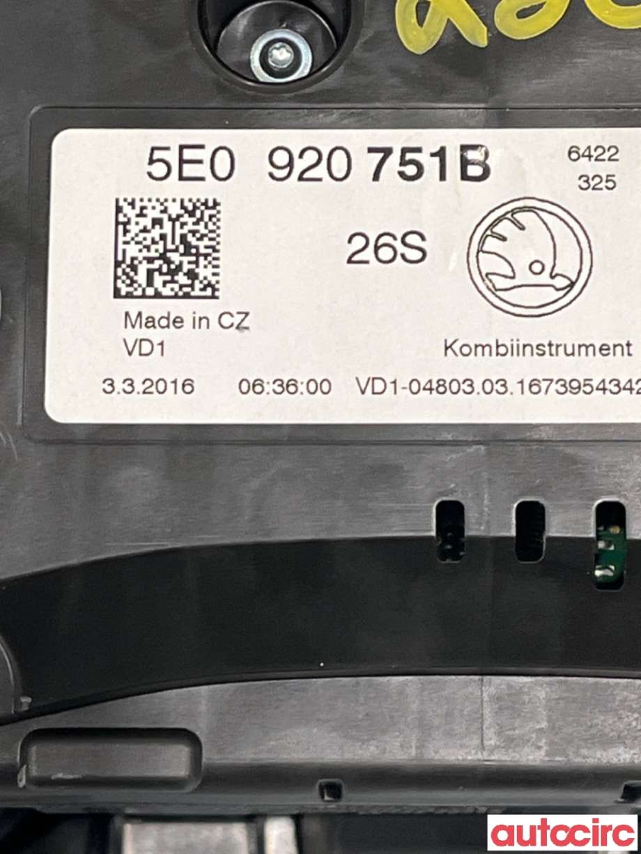 Instrumentpanel til Škoda Octavia 2013-2016 (Type III, Fase 1)  (SKODA|5E0920751B|)