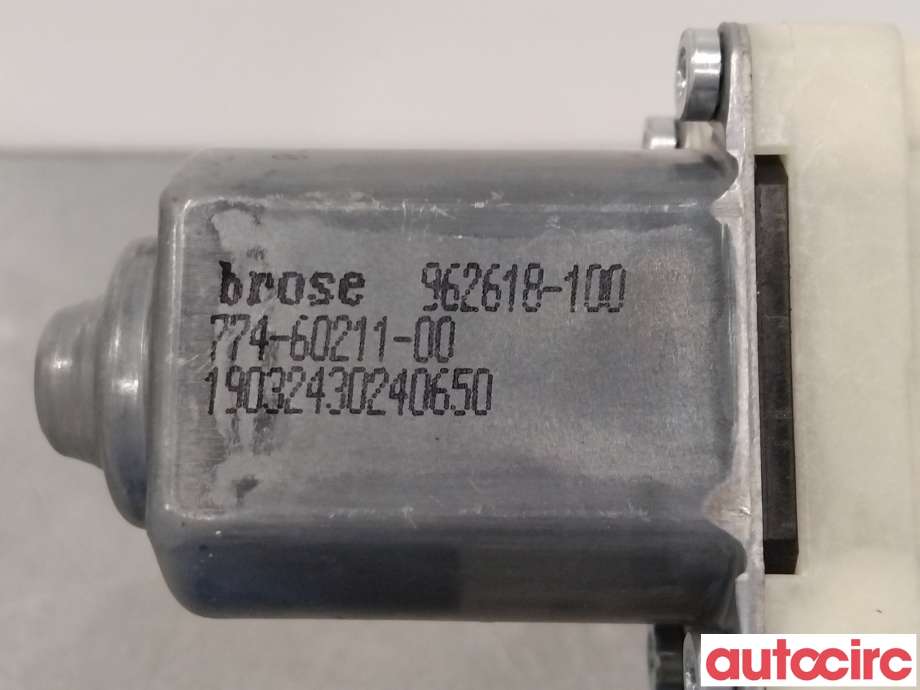 Ruteheis høyre bak til VW Passat 2011-2015 (B7) (B7) (VOLKSWAGEN|3C0959704|962618-100|3AA959704B)
