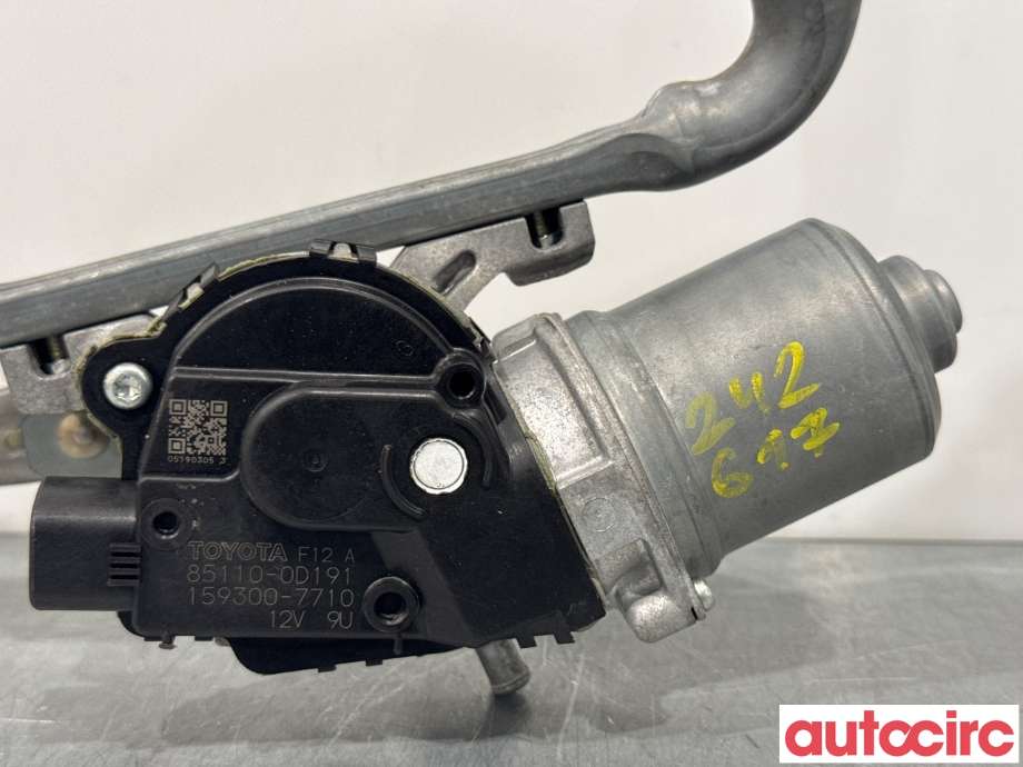 Viskermotor frontrute til Toyota Yaris 2014-2020 (Type III, Fase 2)  (TOYOTA|851100D191|159300-7710|85110-0D191)
