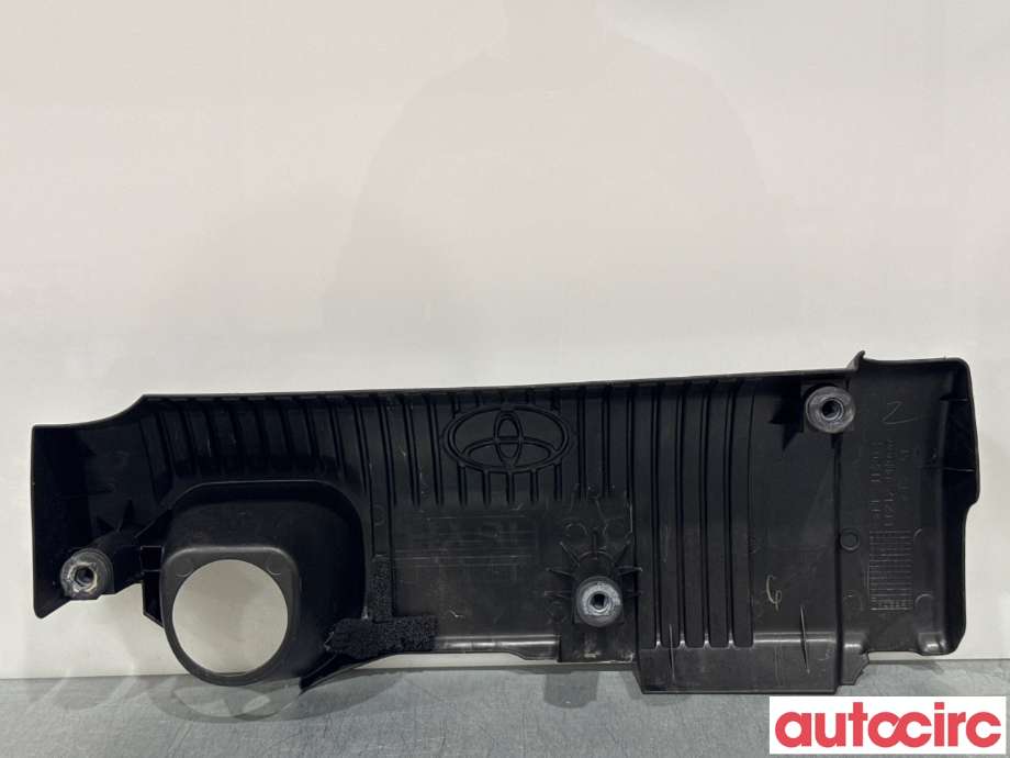 Motordeksel over motor til Toyota Yaris 2014-2020 (Type III, Fase 2) (TOYOTA|112120M060||11212-0M060)