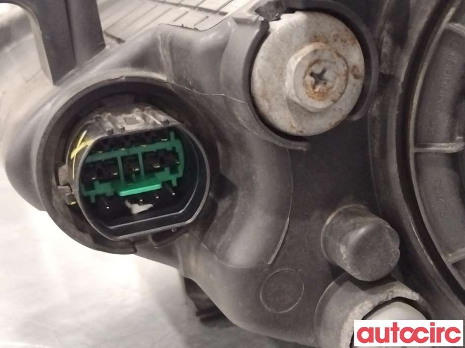 Frontlykt høyre halogen til Hyundai i30 2012-2017 (Type II)  (HYUNDAI|92102A6000)