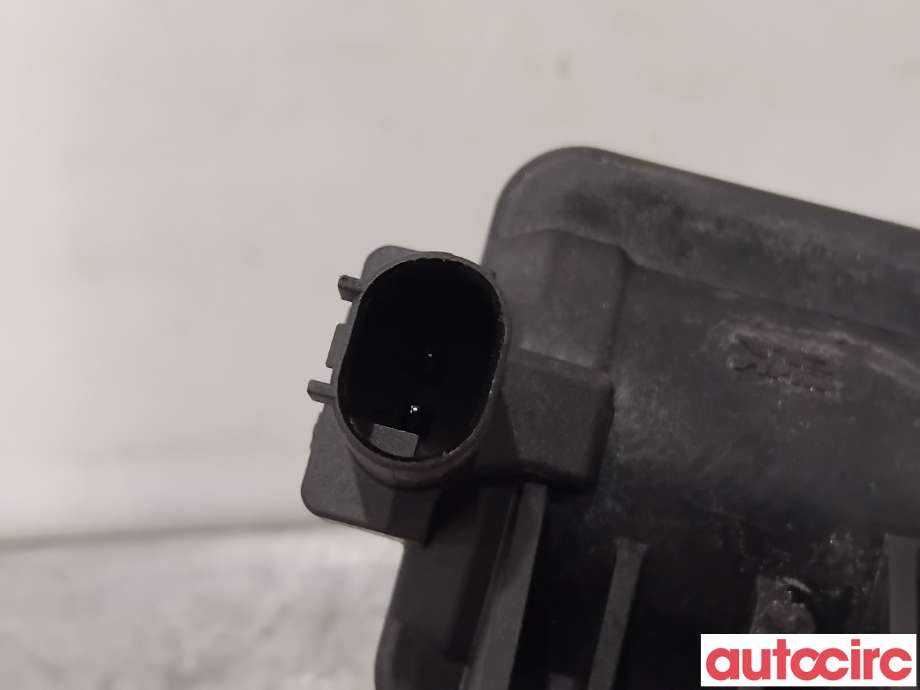 Diverse deler til BMW 5-Serie 2017-->> (G30/G31) (G30/G31) (BMW|16137441833||7441833)