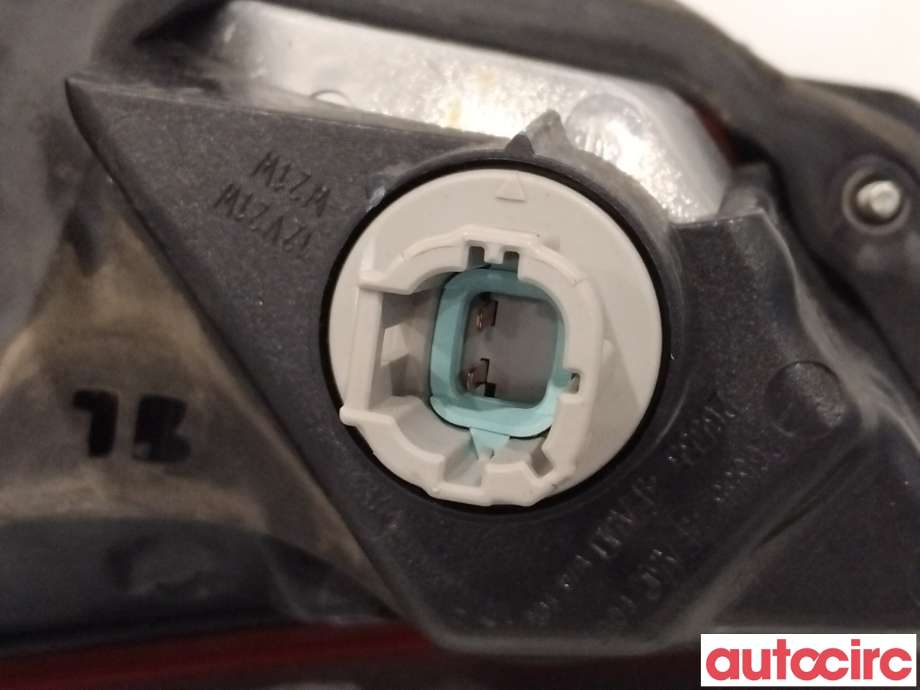 Baklykt venstre indre til Nissan Qashqai 2014-2021 (Type II)  (NISSAN|265554EA5C|265554EA5E)
